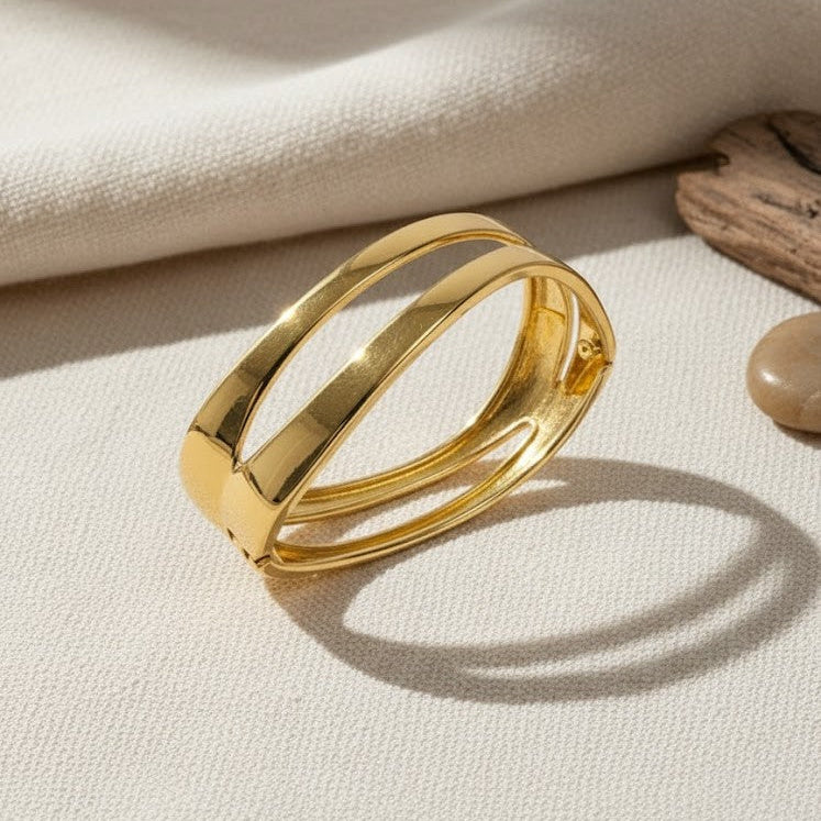 Elysian Gold Curve Bracelet