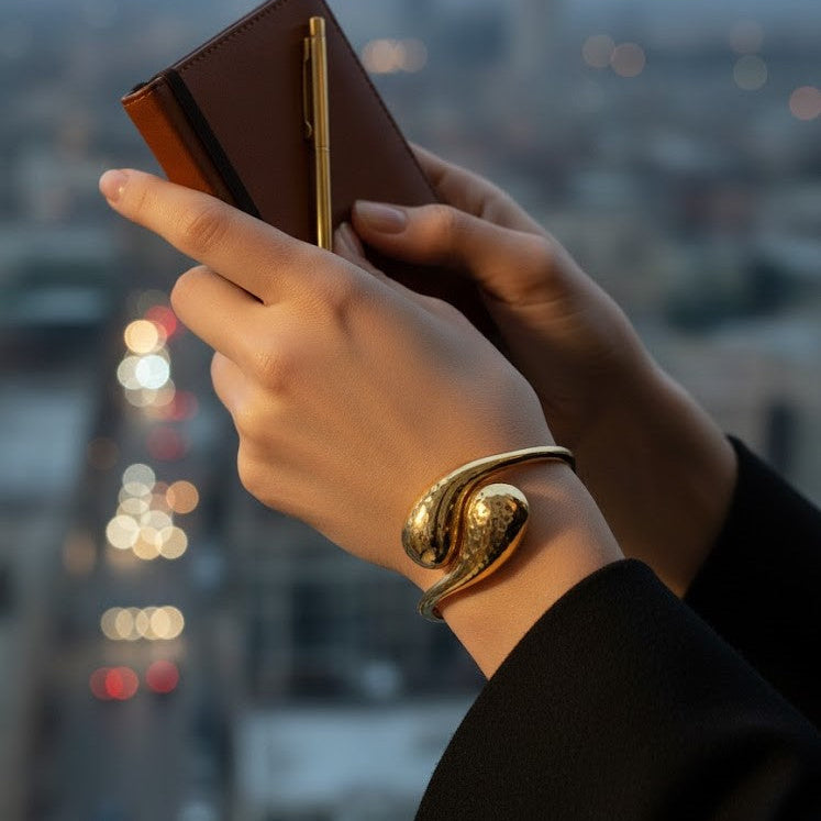 Gold Teardrop Openable Bangle Bracelet