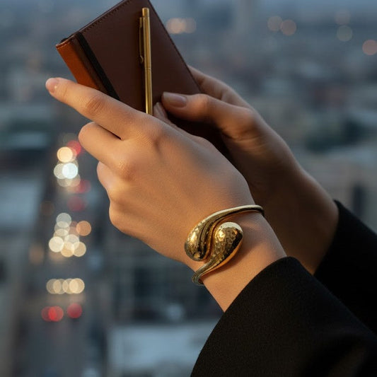 Gold Teardrop Openable Bangle Bracelet