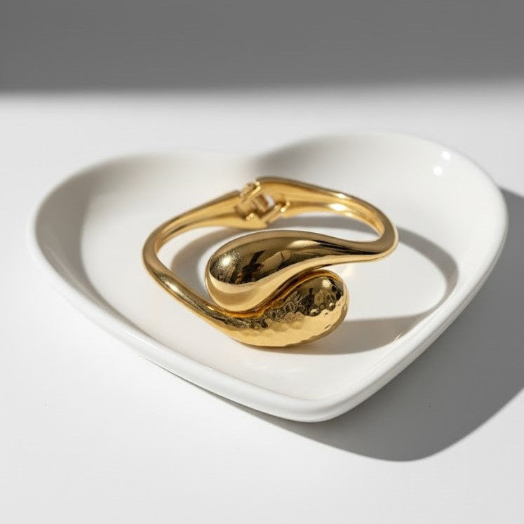 Gold Teardrop Openable Bangle Bracelet